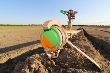 In Zeiten knapper werdender Ressourcen kann es sich lohnen, auch bei der Wasserbeschaffung betriebsbergreifend zusammenzuarbeiten.
