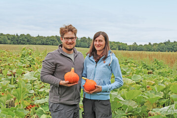 Marek und Linda Bingel bauen Gemse im Nebenerwerb an. 