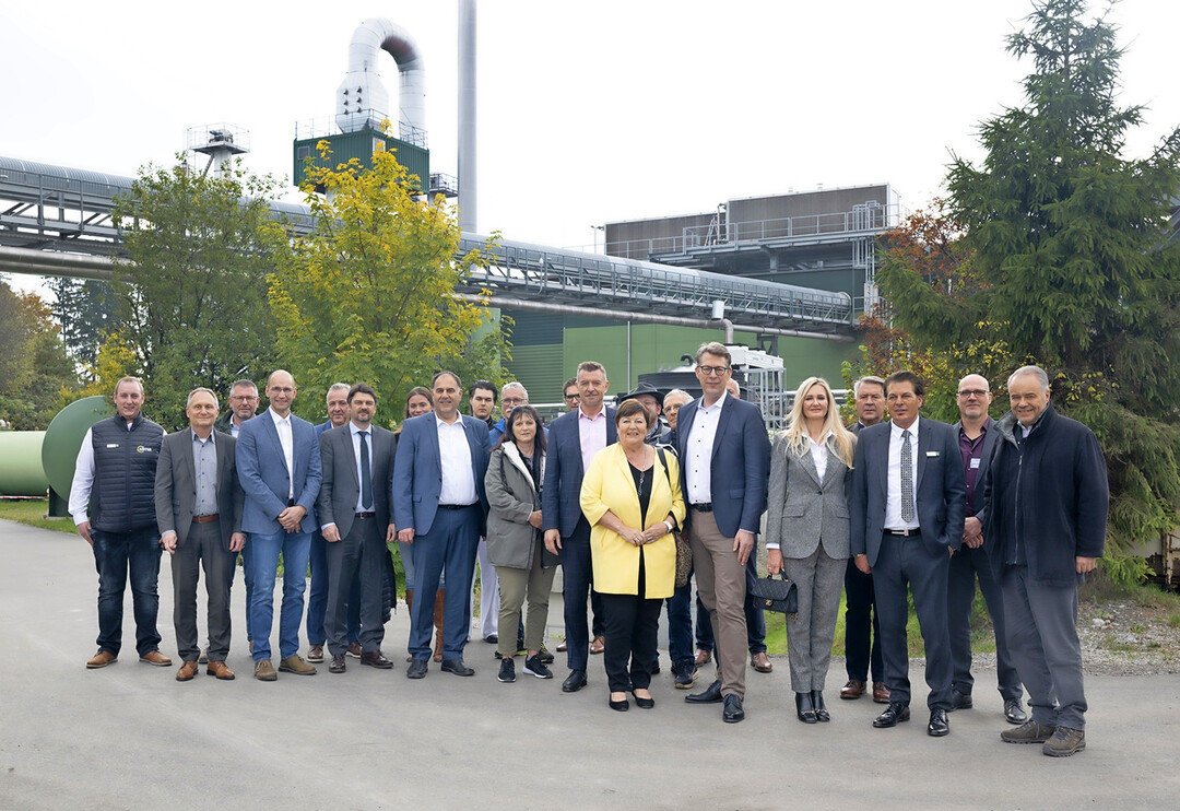 Bei der Eröffnung der Anlage in Altenstadt mit dem bayerischen Wissenschaftsminister Markus Blume.