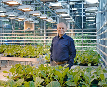 Professor Uwe Conrath hat erstmals umfassend zu den gemeinsamen Mechanismen zwischen der systemischen Immunität von Pflanzen und der antrainierten Immunität des Menschen veröffentlicht.