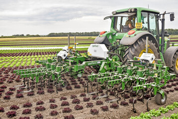 Der Robocrop AI von Garford ist mit einem modernen Bilderkennungssystem ausgestattet.