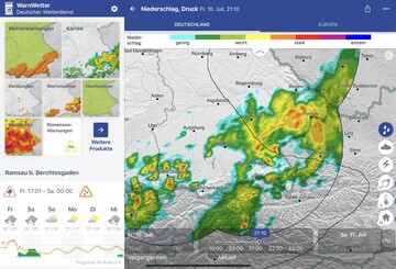 Individuell konfigurierter Startbildschirm der WarnWetter-App auf dem Tablet.