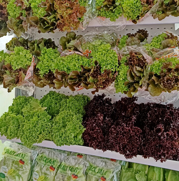 Damit heimische Produkte zu fairen Konditionen in den Regalen landen, haben sich in Baden-W�rttemberg Vertreter beider Seiten zusammen mit der Politik an einen Tisch gesetzt.