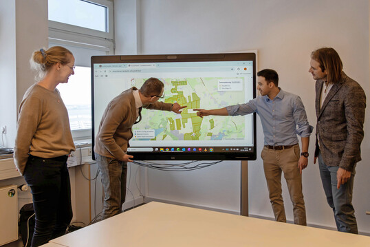Mit der EcoSchemer-Webapp sollen Landwirte zuk�nftig leichter entscheiden k�nnen, welche Fl�chen unwirtschaftlich sind und sich f�r Umweltschutzma�nahmen eignen.