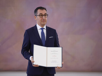 Bundesminister Cem zdemir nach der Ernennung durch Bundesprsident Frank-Walter Steinmeier.
