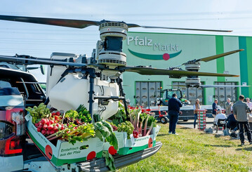 Gem�sebau trifft modernste Technik beim offiziellen Start der Frischgem�se-Saison in der Pfalz.