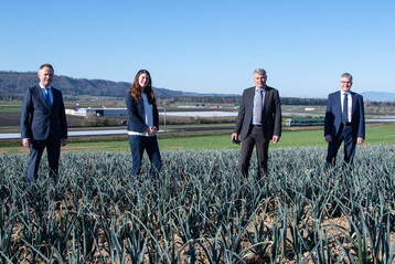 Die Vertreterinnen und Vertreter der Partner in Ins. Von links nach rechts: Willy Kessler, Nadja Umbricht Pieren, Christoph Ammann und Christian Hofer. 
