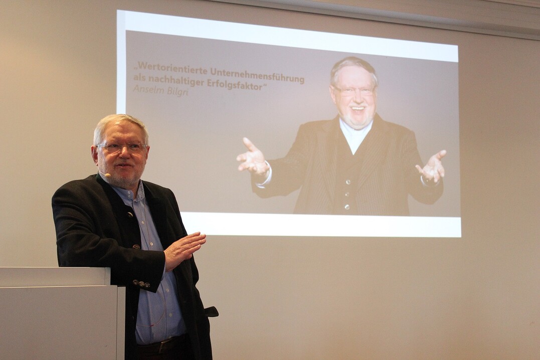Anselm Bilgri zog die Teilnehmer mit seinem Vortrag zu Werteorientierte Unternehmensfhrung als nachhaltiger Erfolgsfaktor" in seinen Bann.