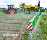 Bei einer Vorführung von Feldspritzen – Neugeräte
müssen künftig eine CE-Kennzeichnung besitzen.