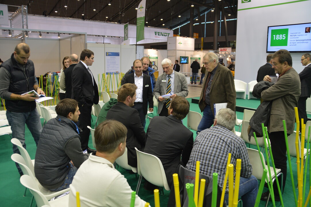 Intensive Diskussionen mit Anwendern beim DLG-/agriloc-Workshop auf der Hortitechnica in Stuttgart.