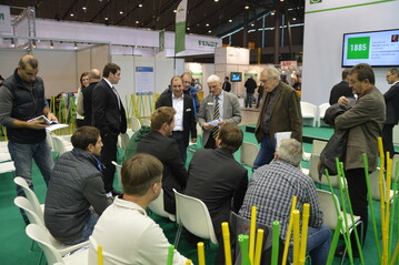 Intensive Diskussionen mit Anwendern beim DLG-/agriloc-Workshop auf der Hortitechnica in Stuttgart.