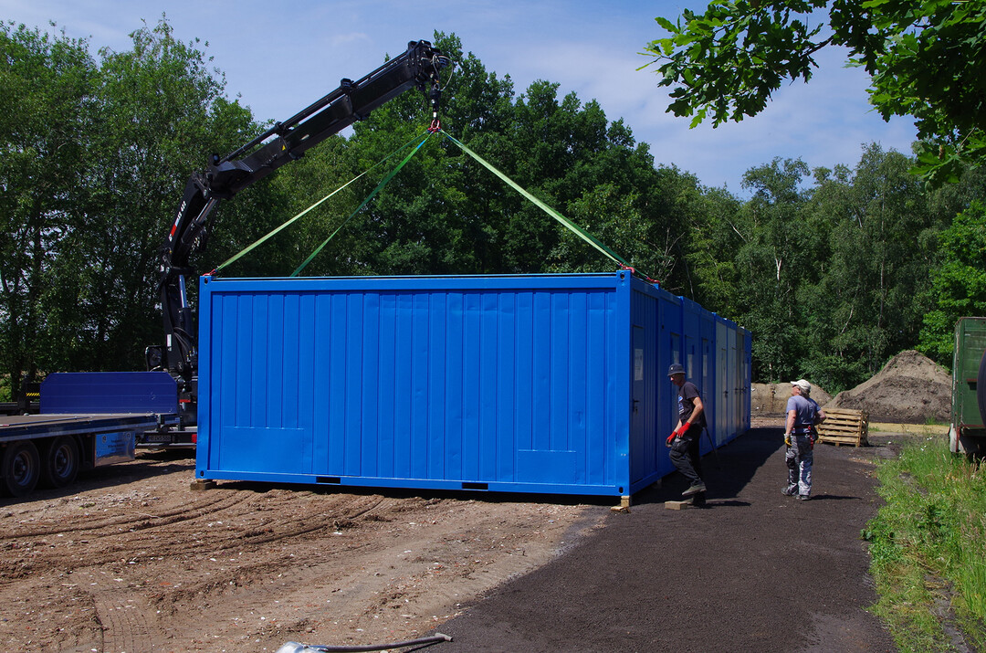Jan von Oehsen hat zusätzliche Wohncontainer aufstellen lassen.