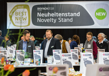 Neuheiten sind das Salz einer jeden Messe, hier am Neuheitenstand der Biofach.