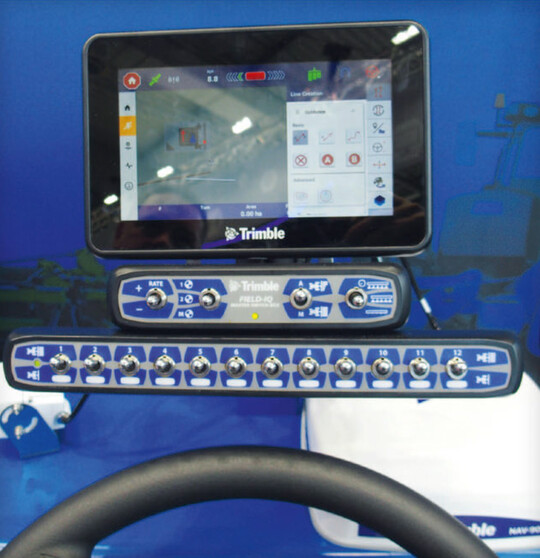 Nicht nur im B�ro, sondern auch auf dem Traktor kann die richtige Software f�r Arbeitserleichterung sorgen.  