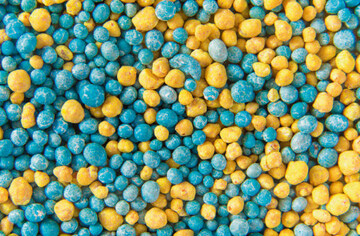 Vor allem Umhllungen von Dngemitteln und Formulierungshilfen tragen Mikroplastik in den Boden. 