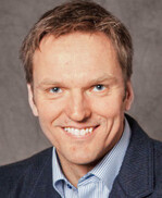 Prof. Dr. Ulrich Enneking.