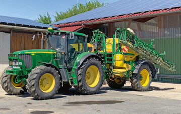 Ausbringung von Pflanzenschutzmitteln wird nur von sachkundigem Personal und mit entsprechender Technik durchgeführt.