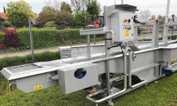 Fr kleinere und mittlere Gemsebetriebe gedacht ist die neue Gemsewaschmaschine BOX-Fix.