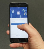 Soziale Medien bieten auch für Gärtner jede Menge Chancen, um mit den eigenen Kunden in Kontakt zu kommen. Bei der Nutzung von Online-Kanälen für die Öffentlichkeitsarbeit gilt es allerdings einiges zu beachten.