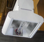 Die Keramik-Metall-Halogendampflampe von DH Licht bringt ein volles Tageslicht-Spektrum.