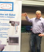 Thomas Hermeler stellte die Vorteile des Glykol 2-Stoff- Wertkreislauf dar, der rund 90 % Kältemittel einspart.