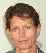 Prof. Dr. Éva Németh: „Die erwünschten
Eigenschaften von
Mohn variieren mit ihrem Einsatz
in der pharmazeutischen und
Lebensmittelindustrie und müssen
entsprechend mittels Züchtung
bereitgestellt werden.“