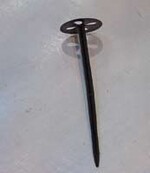 Leicht und
robust ist
dieser Folienanker,
der
aus Glasfaser
besteht.