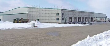 14 LKWs knnen am neuen Logistikzentrum der Behr AG gleichzeitig
andocken und beladen werden.