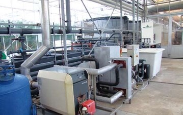 1 Desinfektion, hier eine Heiwasseranlage, ist in der Gemseproduktion
unabdingbar, um die Qualitt der Erzeugnisse zu erhalten.