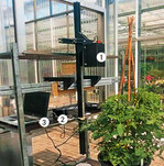 Abbildung 1: Technischer Aufbau des optischen Sensorsystems: Objektiv (1), Spektrometer (2) und Laptop (3).