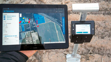 Wenige Sekunden nach der Messung auf Knopfdruck mit dem Sensorspaten werden die Bodenparameter punktgenau beispielsweise auf einem Tablet angezeigt.
