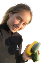 Lena Lips: „Es ist nicht nur die Naturverbundenheit, die mich an dem Job so reizt, sondern auch die Möglichkeit, für die ökologische
Produktion verträgliche Anbaumethoden weiterzuentwickeln.“