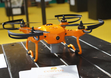Autonome Gewchshausdrohne zur Pflanzenkontrolle (Firma CorvusDrones BV).