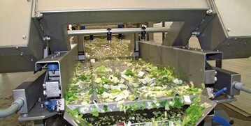 70% der Käufer von geschnittenem Gemüse schätzen die Zeitersparnis
beim Zubereiten dieser Produkte.
Auf der Tagung in Potsdam wurden Techniken zur Verlängerung der Haltbarkeit von
geschnittenem Gemüse
diskutiert.