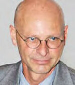 Dr. Jean-Philippe Mayor
begrüsst die breite Zusammenarbeit
in der Branche
und deren weiter Vertiefung
in der Zukunft zum Vorteil
der Praxis.