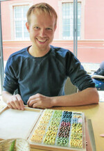 Fabian von Beesten hat viele Edamame-Sorten für Deutschland getestet – fünf davon werden nun seit drei Jahren am Kaiserstuhl vermehrt.