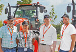 Bild: v.l.n.r. Uwe Rademacher (Geschäftsführer), Marlies Rademacher (Buchhaltung), Robert v. Keudell (Leiter Tractor Division Kubota) und Jan Rademacher (Geschäftsführer) freuen sich auf den gemeinsamen Weg.