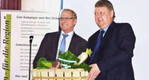Wolfgang Mählmann (rechts), Vorsitzender der Fachgruppe
Gemüsebau Norddeutschland, und Franz-Josef Holzenkamp,
MdB und Agrarpolitischer Sprecher der CDU, äußerten sich
zu aktuellen politischen Gemüsebau relevanten Themen.