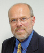 Walter Holbeck,
Bildungsreferent im Zentralverband Gartenbau (ZVG) e.V., Bonn