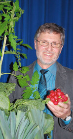 Theo Germes: „10 bis 15%
Ware zu viel am Markt,
bringt die Preise zum Erliegen.
Es würde helfen, wenn
alle ihre Produktion ein
wenig zurückfahren.“