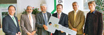 Abbildung 1: Feierliche Übergabe des Neubaus: (v.l.) Baudirektor Bernd Müller, Bauministerium Mannheim, Wolfgang
Erichson, Bürgermeister Stadt Heidelberg, Ministerialdirektor Wolfgang Reimer, Staatssekretär Ingo Rust, LVG-Leiter
Christoph Hintze, Architekt Jan van der Velden-Volkmann