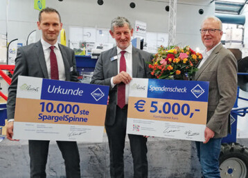 im Foto rechts: Hans-Jrgen Werner