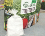 Fruchtkalk (Schneider Verblasetechnik) soll Schaderreger unterhalb der Schadensschwelle halten.