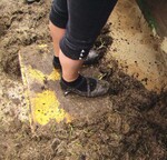 Abbildung 1: Was meinen Sie? Schützt diese Art von
Arbeitsschuhen das Personal vor Kälte und Nässe?
Passende Arbeitskleidung ist eine wirksame Vorbeugung
vor nässe- und kältebedingten Folgen.