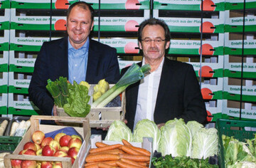 Die Vorstnde des Pfalzmarktes Dr. Markus Nthen (links)
und Johannes Trauth wollen die Pfalzmarkt eG weiter auf
Wachstumskurs halten.