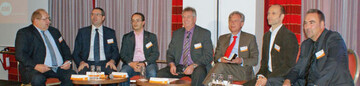 Regional und/ oder Bio? Kontroverse Standpunkte diskutierten (v. l.n.r.) Rudolf Behr, Gerhard
Eberhfer, Christian Deisenroth, Helwig Schwartau, Herbert Scholdei, Armin Valet und
Hans-Jrgen Kirsch.