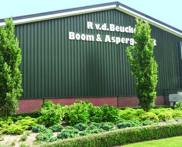 Baumschule und Spargel  eine eher
ungewhnliche Kombination, die Rob
van den Beucken gewhlt hat.