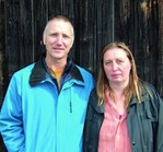 Johannes und Annette Heidingsfelder:
“Wir könnten unseren Anbau ausweiten,
wenn wir bewässern könnten
und genügend Arbeitskräfte zum
Hacken fänden.“