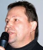 Oswald Henkel erläuterte das
Landmarkt-Projekt hessischer
Direktvermarkter mit REWEMärkten.