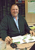 Jürgen Meinert: „Bei gleich
bleibender Mitarbeiterzahl
haben wir unser Gemüse-
Sortiment erweitert
und vertieft.
Der Direktabsatz und
das Abholgeschäft haben
zugenommen.“